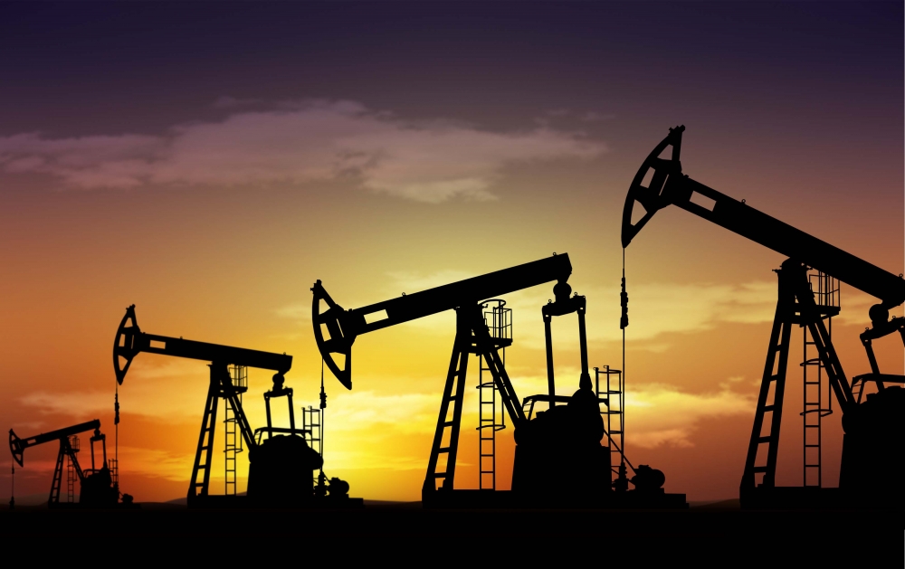 Среднесуточная добыча нефти в России растет